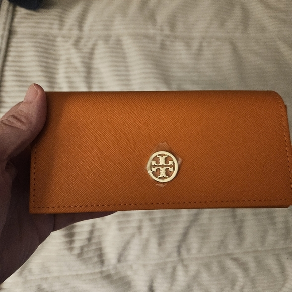 Tory Burch Orange Eye Glass Case Smooth Leather Gold Logo W Cloth Bag Also - Picture 1 of 7
